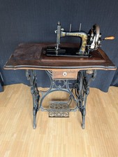 Pfaff Nähmaschine + Tisch
