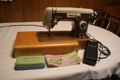 Nähmaschine von schneider - nähmaschine,
