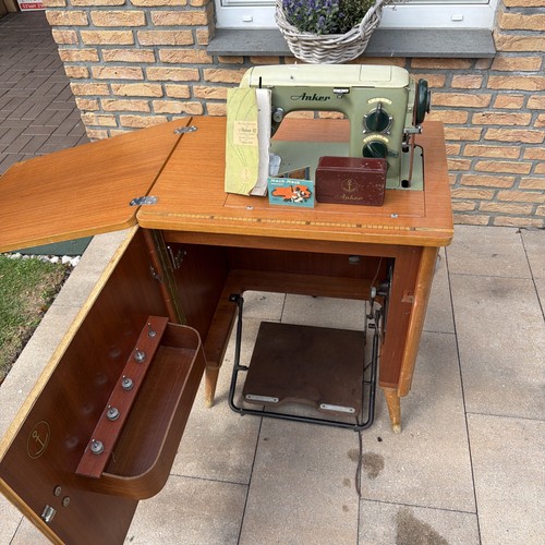 Uralte nähmaschine anker - uralte,